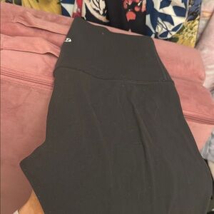 Women's charcoal Gray Lululemon athletica 7/8 leggings